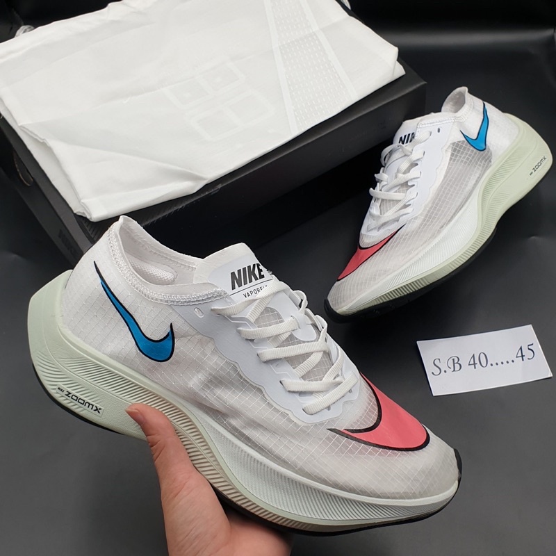 รองเท้าnike-zoom-airไฮเอ็น