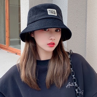 ภาพหน้าปกสินค้า🔥สินค้าพร้อมส่ง🔥 หมวกบักเกตผ้าลูกฟูก ปัก MARIA ผ้าดีมากก เกาหลีมาก(DM32) ซึ่งคุณอาจชอบสินค้านี้