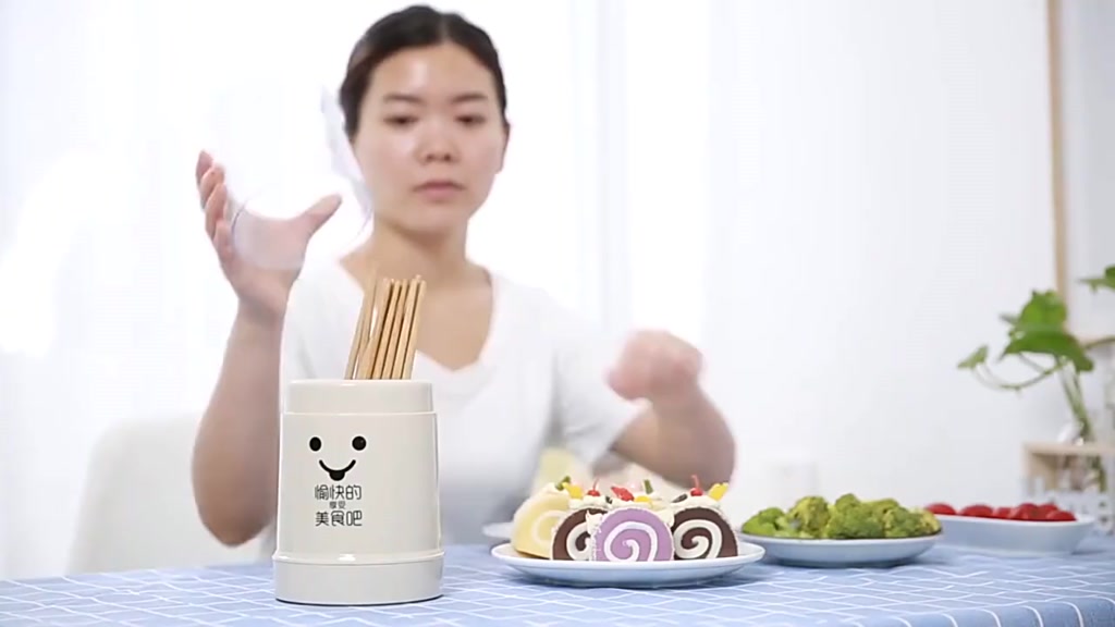 ผู้ถือตะเกียบกันฝุ่นที่ถอดออกได้กรง-flatware-ชั้นวางช้อนส้อมอบแห้งพลาสติกท่อระบายน้ำกล่องเก็บที่มีฝาครอบ-cynthia