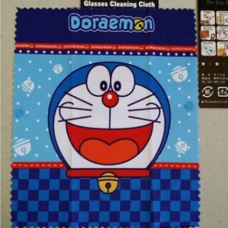 ผ้าเช็ดแว่น กระจก อัญมณี เลนส์กล่อง หน้าจอคอม มือถือ แผ่นDvd ลาย Doraemon โดเรม่อน ขนาด 5.5x6.5 นิ้ว