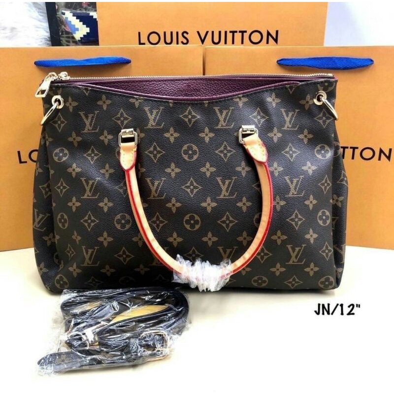 กระเป๋าหลุยส์-lv-bag-louis-vuitton-bag-เกรดพรีเมี่ยมขนาด12-มีสายสะพายยาว