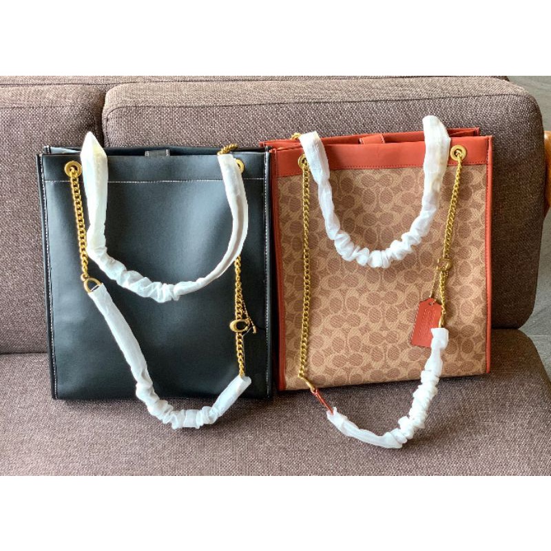 coach-chain-cashin-tote