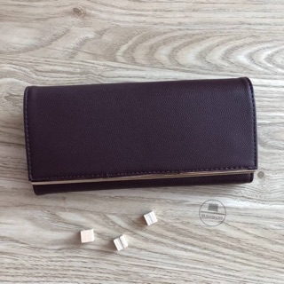 Charles &amp; Keith Metallic Detail Long Wallet (outlet) สี Burgundy