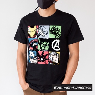 【hot sale】Avengers Men Flock Print T Shirt - เสื้อยืดผู้ชายลายอเวนเจอร์ สินค้าลิขสิทธ์แท้100% characters studio