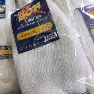 ถุงเท้ายาวสีขาว ขนาด Free Size