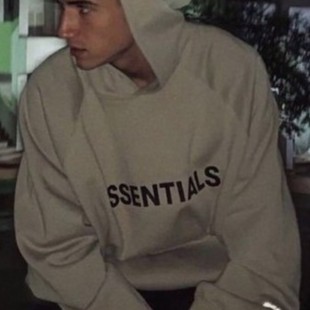 ภาพหน้าปกสินค้าเสื้อกันหนาว Essentials Fear of god Rare Item New Collection 2020