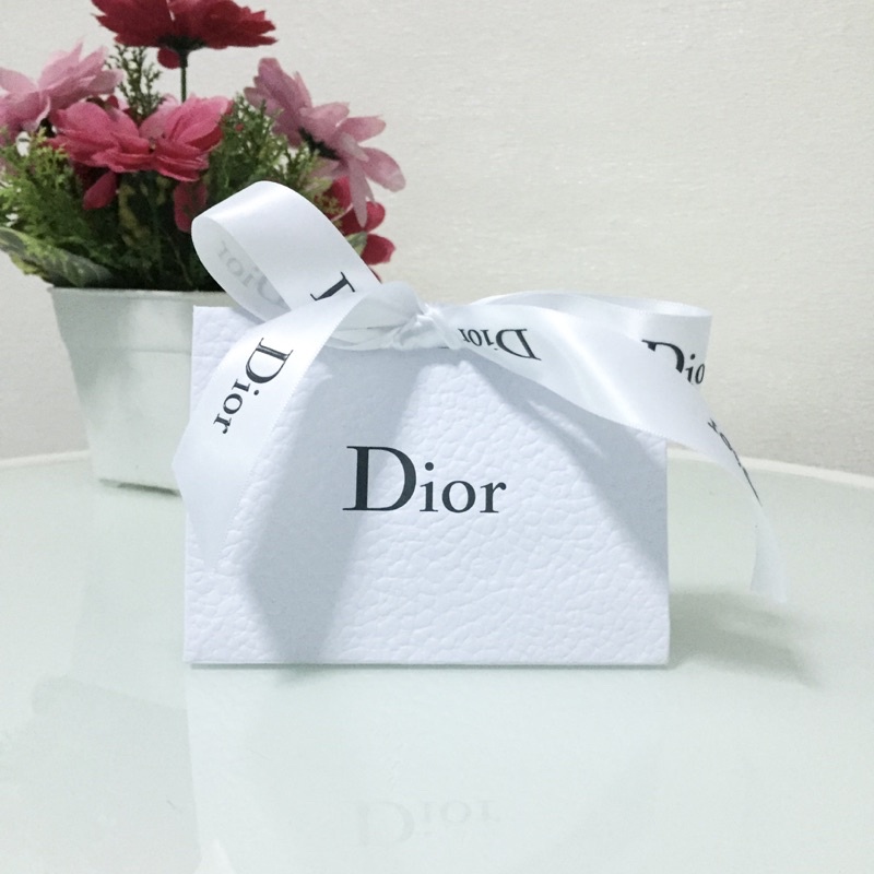 แท้-ถุงกระดาษ-dior-สีขาว-ถุงดิออร์-ของใหม่-ไม่ยับ-สะอาดทุกใบค่ะ