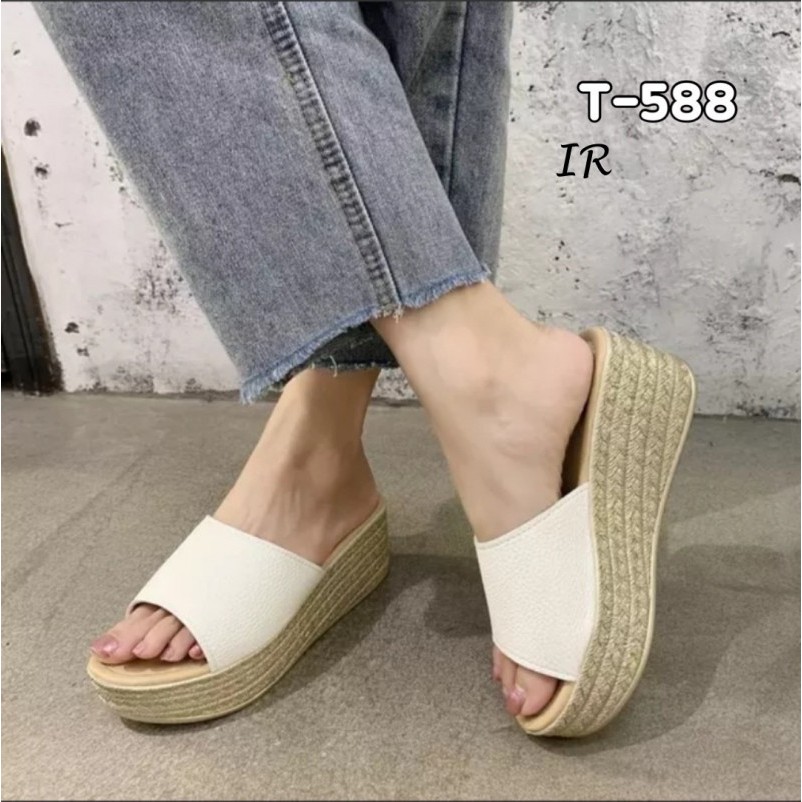 t-588-รองเท้าเตารีดสวมหนังนิ่ม-ส้นพียูเบาหวิว-เติมเต็มความสวย