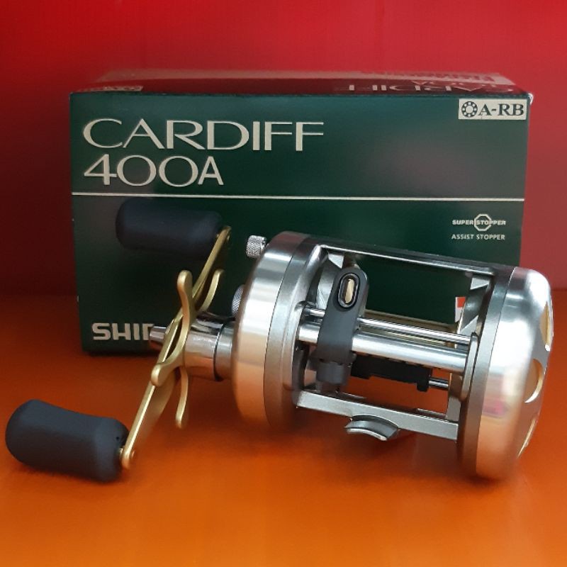 รอกตกปลา Shimano รุ่น Cardiff 400A ขวา และ 401A ซ้าย รอกตกปลาบ่อ หน้า