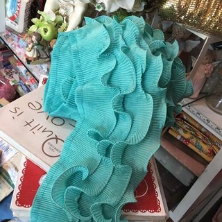 1y ผ้าลูกไม้ ระบาย สี่ชั้น ขนาดกว้าง 11 cm x ความยาว 90 เซนติเมตร  lace trim ribbon, vintage style for sewing supplie