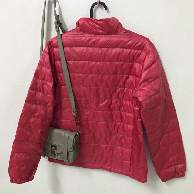 uniqlo-down-jacket-size-150-ของเด็กโตหรือผู้หญิงsize-s-ขนเป็ด
