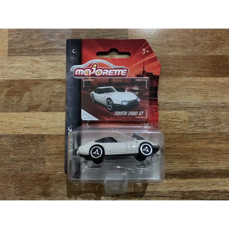 majorette-toyota-2000-gt