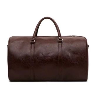 กระเป๋าหนัง กระเป๋าเดินทาง ใบใหญ่
กระเป๋าเดินทางขนาดใหญ่สามารถถือหิ้วหรือสะพายข้างได้