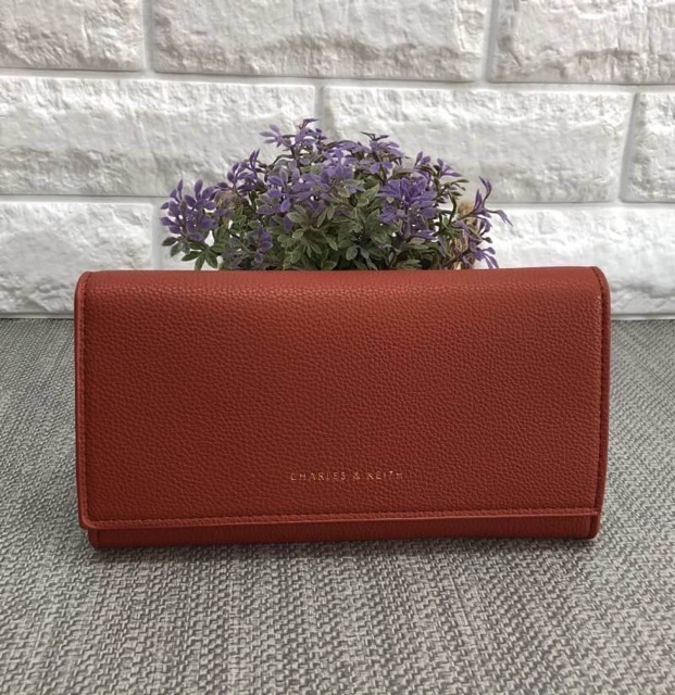 charles-amp-keith-basic-long-wallet-ของแท้-ราคาถูก