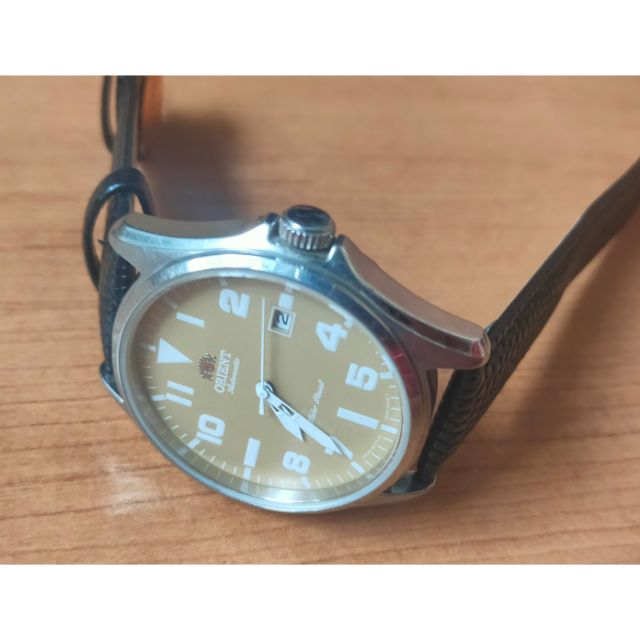 นาฬิกาแบรนด์เนมORIENT AUTOMATIC หน้าปัดใหญ่ พื้นหน้าปัดสีน้ำตาล  มีช่องบอกวันที่ สายหนังของแท้มือสองสภาพสวย | Shopee Thailand