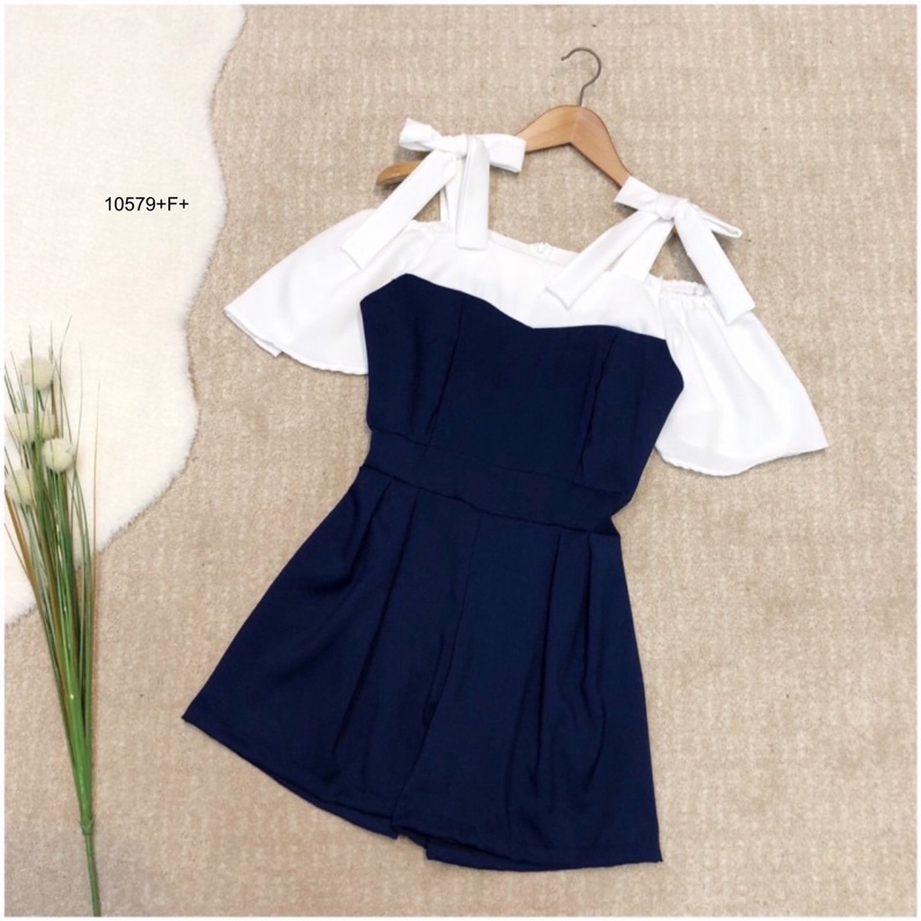 tw10579-jumpsuit-จั้มสูทเว้าไหล่แขนระบาย-ไหล่แต่งผูกโบว์-สีพื้น-งานผ้าซาร่าทั้งตัว-ช่วงกางเกงด้านหน้าแต่งจีบ-มีซิปหลัง