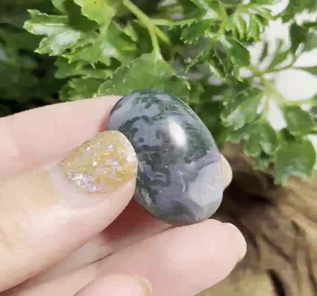 moss-agate-มอสอาเกต-1-tumbled-หินแห่งความอุดมสมบูรณ์-ad-gemstone