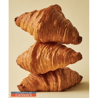 ภาพขนาดย่อของภาพหน้าปกสินค้าครัวซองต์เนยฝรั่งเศส70G จากร้าน cannes.croissants บน Shopee