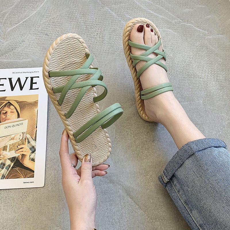 ภาพสินค้ารองเท้าแตะ สไตล์เกาหลี แบบเรียบ รองเท้าแตะสำหรับผู้หญิง สวมใส่สบาย จากร้าน ccshop. บน Shopee ภาพที่ 1
