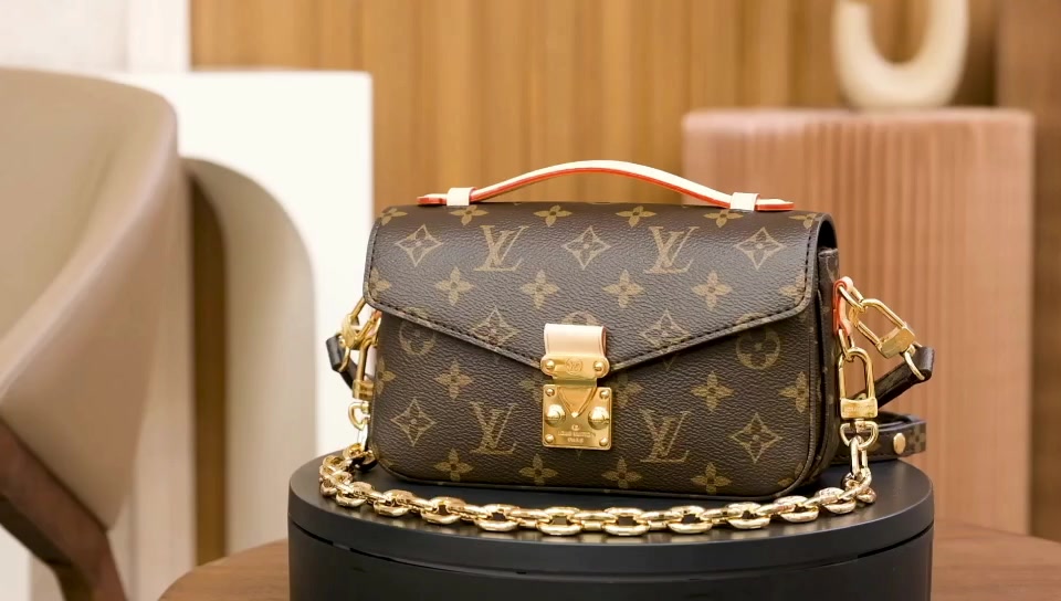 louis-vuitton-pochette-m-tis-east-west-chain-bag