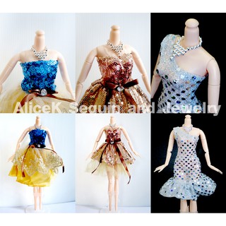 เสื้อผ้าตุ๊กตาชุดกระโปรงตุ๊กตา ชุดเดรสบาร์บี้ ชุด Dress ปักเลื่อม (แถมฟรีสร้อยคอ) สำหรับตุ๊กตาความสูง 30cm