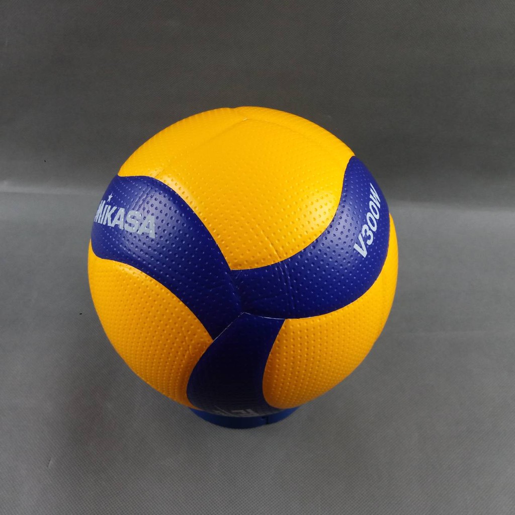 ภาพหน้าปกสินค้ามาใหม่ล่าสุด วอลเลย์บอล ลูกวอลเลย์บอล Mikasa หนังนิ่มมาก รุ่น V300W %