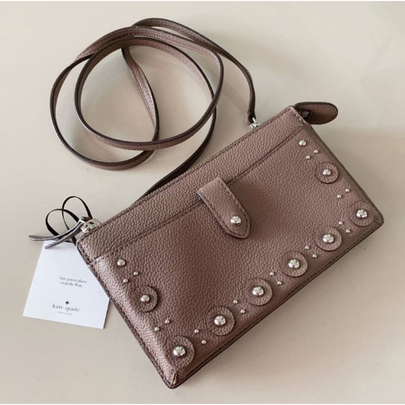 Larchmont avenue outlet alegra