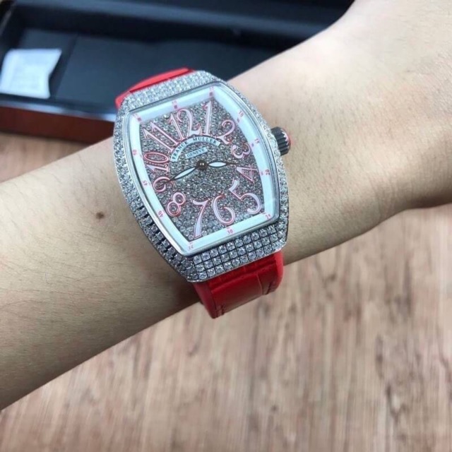 นาฬิกาข้อมือ-franck-muller