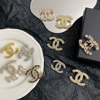 พรี CHANEL เข็มกลัด brooch earrings necklace เพชร​ ต่างหู​ สร้อย​ข้อ​มือ