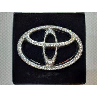 เพลส โลโก้กระจัง TOYOTA ฝังเพชร แบบแปะ (กว้าง6.8cmXยาว10cm)