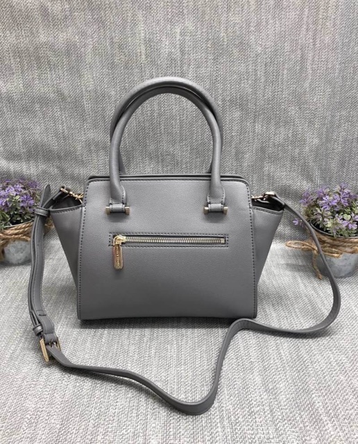 charles-amp-keith-bag-ของแท้-ราคาถูก