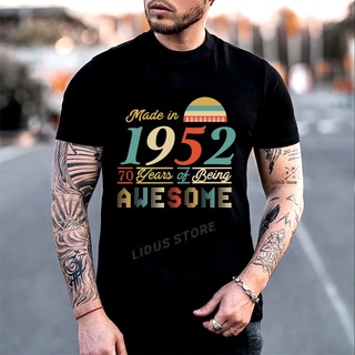 เสื้อยืด พิมพ์ลายกราฟฟิค Made In 1952 70 Years Of Being Awesome 70Th ของขวัญวันเกิด สําหรับผู้ชาย และผู้หญิง