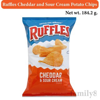 Ruffles Cheddar and Sour Cream Potato Chips 184.2 g. 😊 มันฝรั่งแผ่นทอดกรอบรสเนยแข็งเชดดาร์ และซาวร์ครีม ตรา รัฟเฟิล USA😊