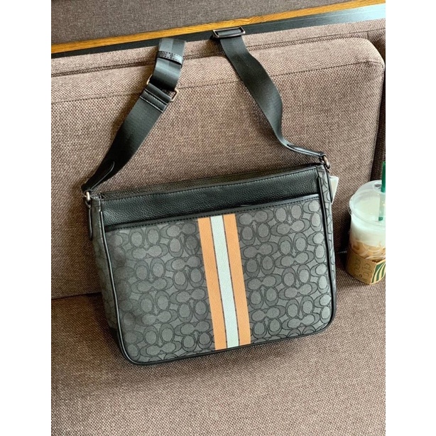 coach-c5291-thompson-in-signature-jacquard-with-varsity-stripee-bag