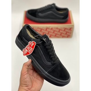 ภาพหน้าปกสินค้ารองเท้าผ้าใบVans Old Skool☑️สวยแท้100% รองเท้าผ้าใบผู้ชาย-ผู้หญิง รองเท้าสีดำ รองเท้ากีฬา สินค้าขายดี ที่เกี่ยวข้อง