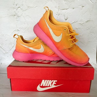 ส่งฟรี❗️รองเท้าผ้าใบ แท้ 100% Nike Womens Roshe Run – Atomic Mango – Pink Glow