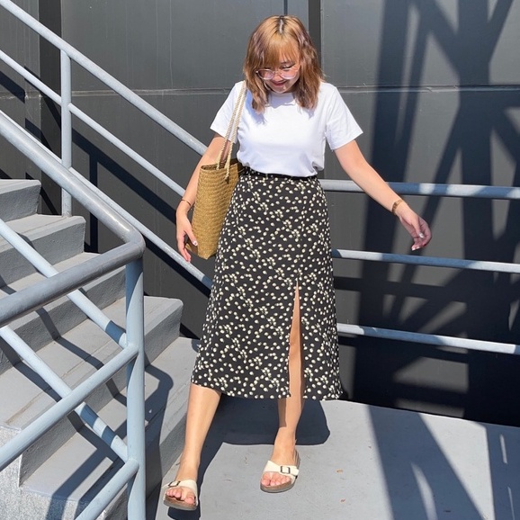 PHOPHO SKIRT I กระโปรงทรงเอผ่าหน้าสายฝอพิมพ์ลาย มีซับทั้งตัว | Shopee ...