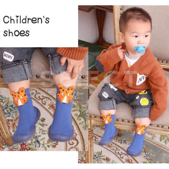 ภาพหน้าปกสินค้าC1116  รองเท้าเด็ก รองเท้าหัดเดิน พื้นยางกันลื่น (แบบยาว รูปแบบน่ารัก 5 แบบ) จากร้าน jirayu1217 บน Shopee