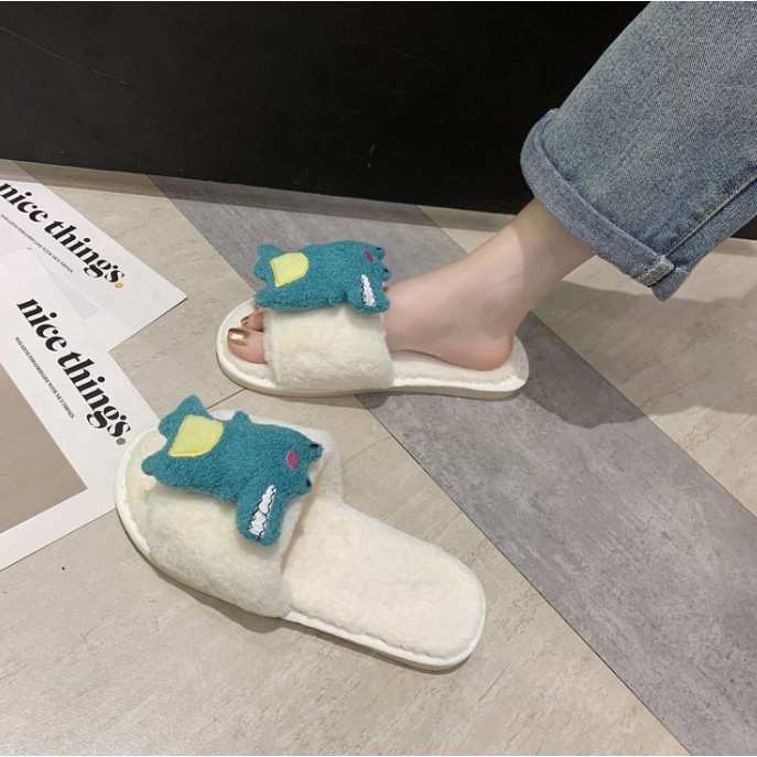ภาพสินค้าพร้อมส่ง (SH-1-10) รองเท้าใส่เดินในบ้าน รองเท้าสลิปเปอร์ slippers ผ้าขนนุ่มใส่สบาย ลายตุ๊กตา น่ารักมาก จากร้าน saki_store บน Shopee ภาพที่ 3