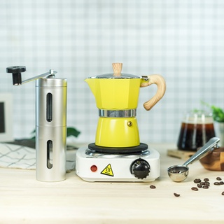 (สีเหลือง) ชุดเตาไฟฟ้ามินิสีขาว + กาต้มมอคค่าพอท Moka pot + เครื่องบดมือหมุน + 2-1 ช้อนตักกาแฟ
