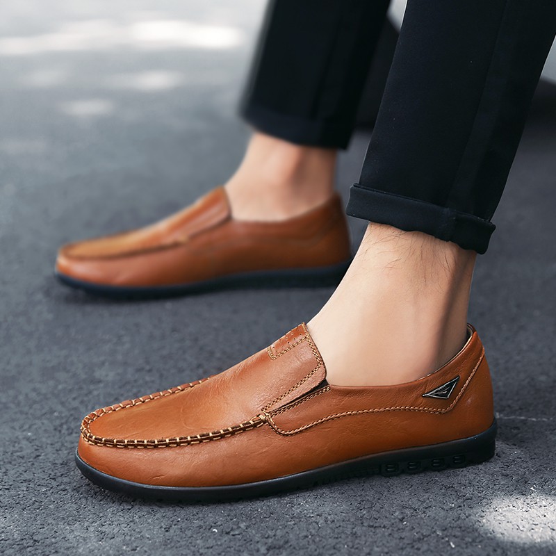 ภาพหน้าปกสินค้าโลฟเฟอร์ผู้ชายรองเท้าหนังแท้ชายแบบสวมรองเท้าแบบสวมสีน้ำตาลขนาดใหญ่39-47