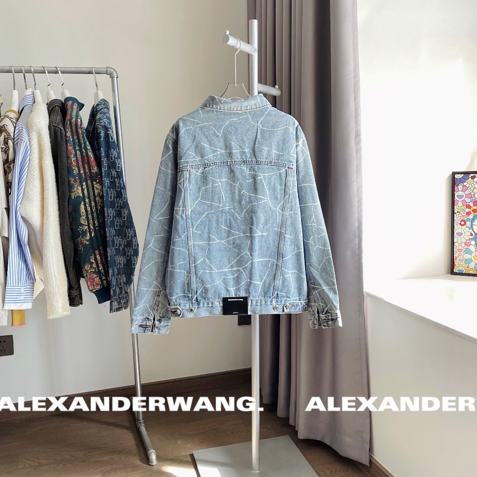 เสื้อยีนส์-alexanderwang-rare-ใส่ก่อนเท่ห์ก่อน-limited-edition