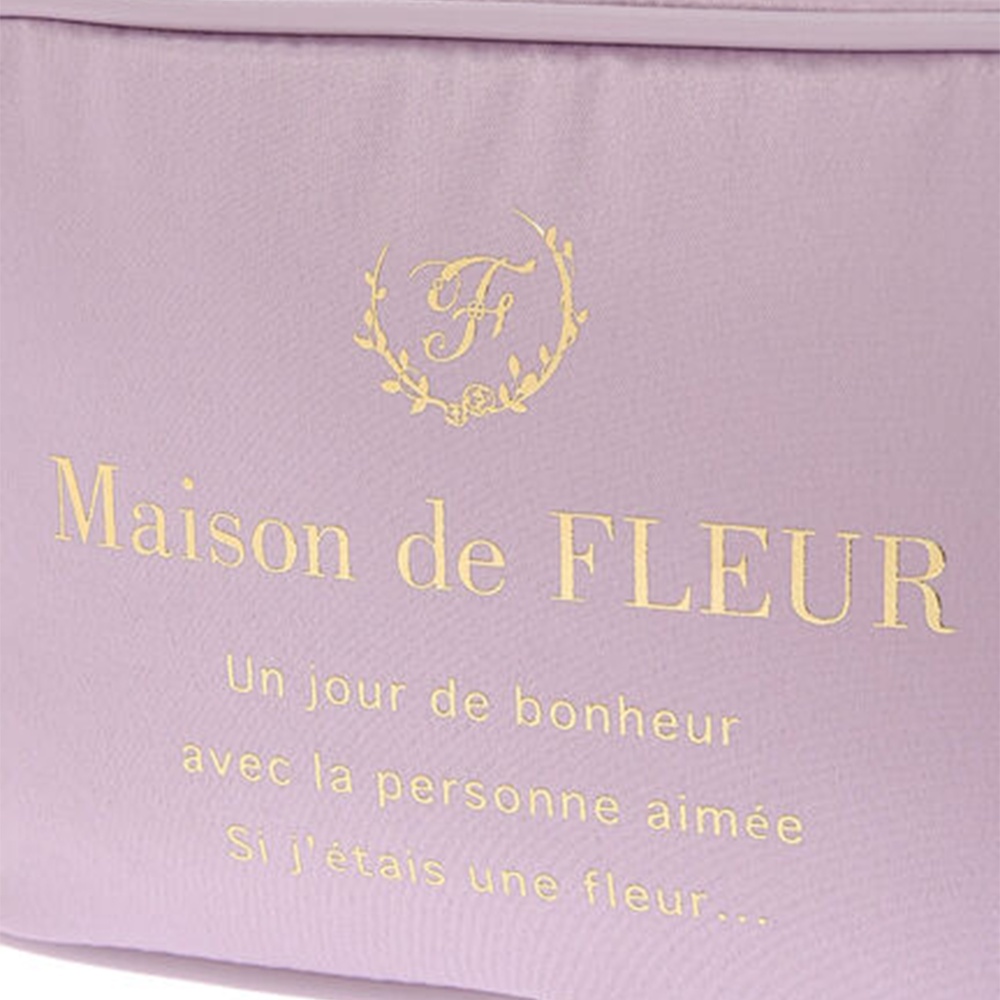 new-collection-ribbon-clutch-bag