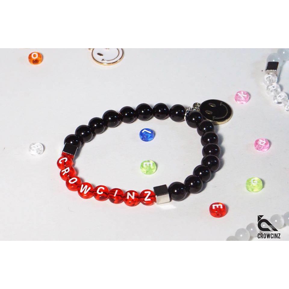 crowcinz-letter-smiley-bracelet-8-mm-กำไลข้อมือหินแท้