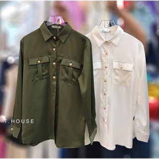 พร้อมส่ง🥃เสื้อเชิ้ตกระดุมน่ารักมากๆ ใช้ผ้าซาตินเนื่อดีที่สุด ใส่ออกมาแล้วดูแพงแน่นอน ตัดเย็บอย่างดี ห้ามพลาด!!!