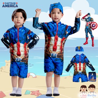 ชุดว่ายน้ำเด็กผู้ชาย Captain America บอดี้สูทเสื้อแขนยาวกางเกงขาสั้น มาพร้อมหมวกว่ายน้ำและถุงผ้า