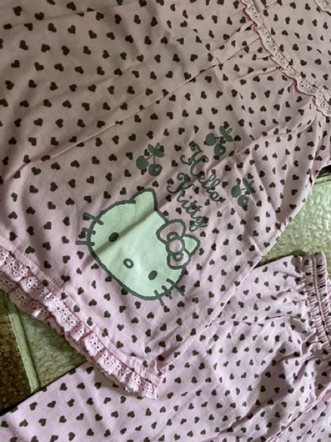 ชุดนอนเด็กแขนสั้นขายาว-sanrio-kitty-size-95-มือ1-ของแท้-พร้อมส่ง