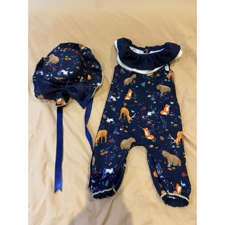 Booboo baby brand romper size 18-24 + หมวก M ใส่ครั้งเดียว ใหม่มาก มีตำหนิด้ายรันด้านหลังตามรูป