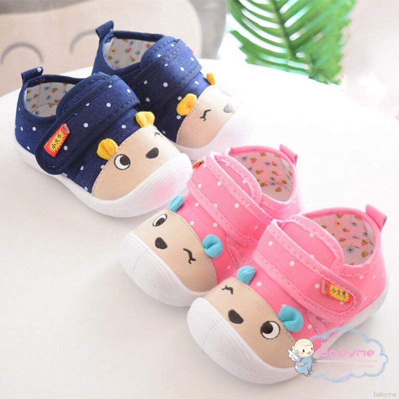 รองเท้าผ้าใบน่ารักสำหรับเด็ก 0-3 ขวบ มีเสียงปิ๊บๆด้วย