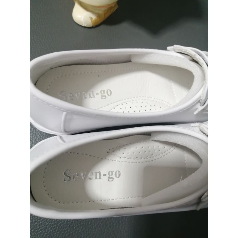 รองเท้าขาว-sevengo-f60157